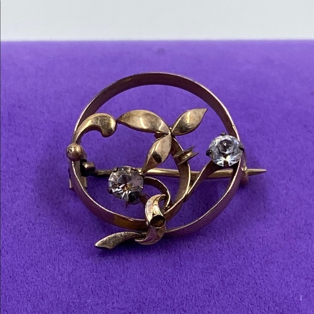 💛 Antique Gold Filled Crystal Brooch